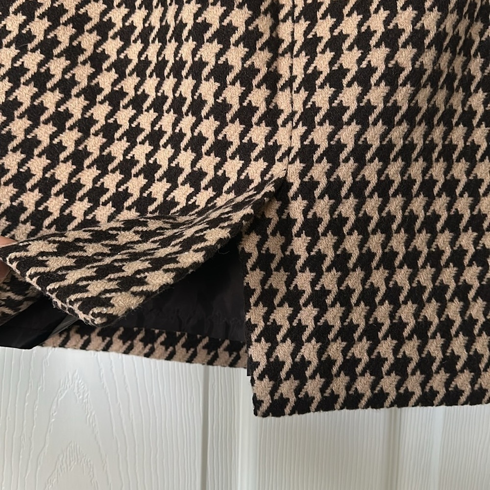 Talbots Petites Tan/Black Houndstooth Mini Skirt Size 6P - Picture 7 of 8
